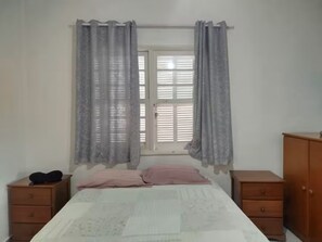 Uklassifisert bilde, 3 av 14, knapp