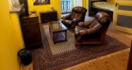 ChĂąteau Rustique - Tower room (2nd floor)