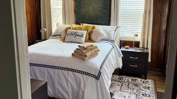 Strykejern/-brett, wi-fi og sengetøy