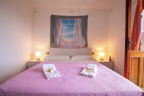 3 bedrooms, travel cot, free WiFi, bed sheets - Villa Helena: Large Private Garden and Relaxation Under the Stars- WI-FI (Tertenia)