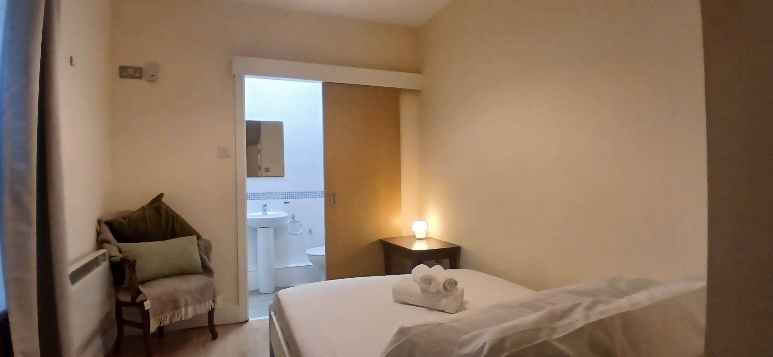 3 makuuhuonetta, internet, vuodevaatteet