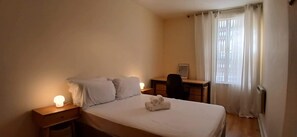 3 bedrooms, Internet, bed sheets - Modern 3BDR Home Heart of The Liberties (Dublin)