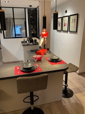 Dining - A pearl in the heart of the city (Quimper)