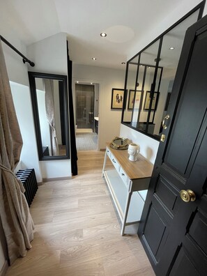 Interior - A pearl in the heart of the city (Quimper)