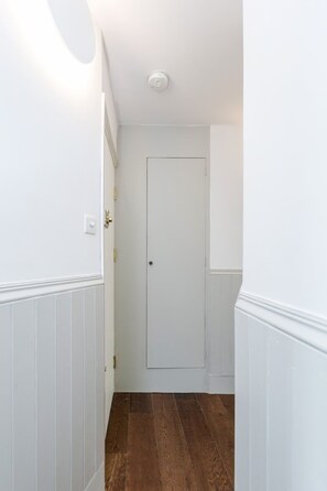 House - Modern Scandi-style 2bed Facing Vauxhall Park (London)