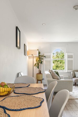House - Fabulous All-new 2bed-2bath - Vauxhall Near River (London)