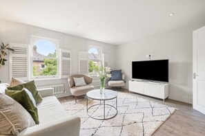 House - Fabulous All-new 2bed-2bath - Vauxhall Near River (London)
