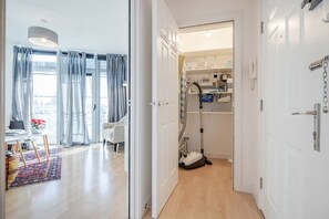 House - Feel at Home in a Modern Spacious 1bed by River (London)