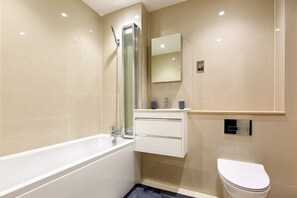 House - Modern and Large Oasis Flat in Camden With Patio (London)
