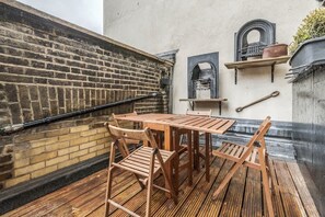 House - Unbeatable Location in Camden-spacious Studio Flat (London)