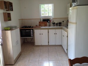 Unclassified image, 3 of 8, button - INDEPENDENT GARDEN AREA 50m2 6 kms from the sea, 100m from the river. (Taglio-Isolaccio)