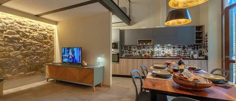 Apartment (2 Bedrooms) | Living area