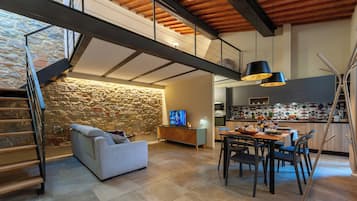 Appartement (2 Bedrooms) | Coin séjour | Télévision