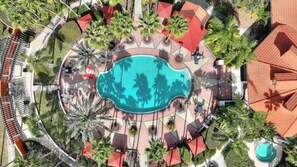 Pool - Paradise Near the Parks at Solana (Davenport)