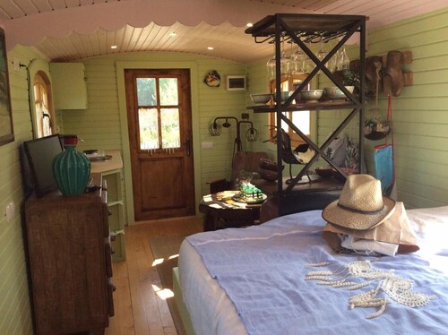 Luxury Caravan Cabin with 180° Sea View in Plougastel-Daoulas