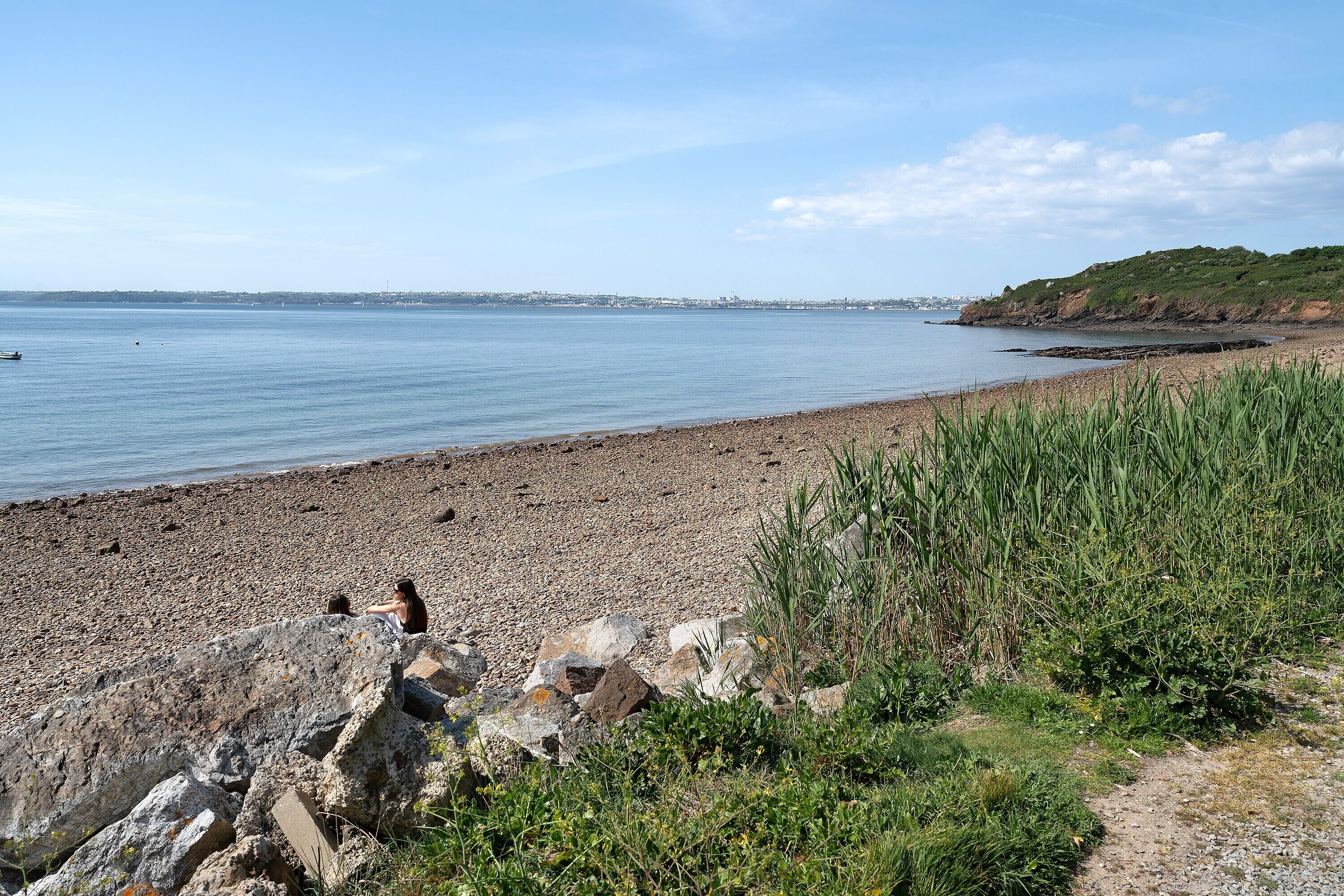 Una spiaggia nelle vicinanze