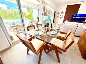 Dining - 3bd with rooftop ocean view in Sosua Ocean Village (Sosúa)