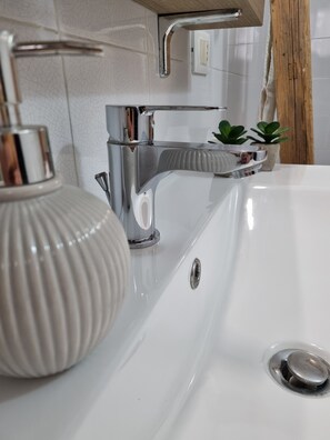 Imagen sin descripción, 5 de 18, botón