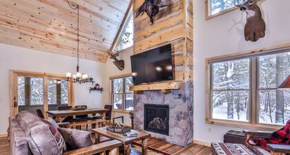 Beautiful 2-bedroom trailhead cabin in brilliant Minocqua, WI