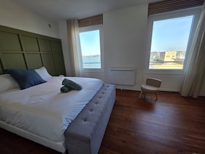 Fer et planche à repasser, Wi-Fi gratuit, draps fournis