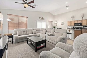 TV, fireplace, offices - Pet-Friendly 4BR Oasis - Heated Pool, Firepit & BBQ (Chandler)