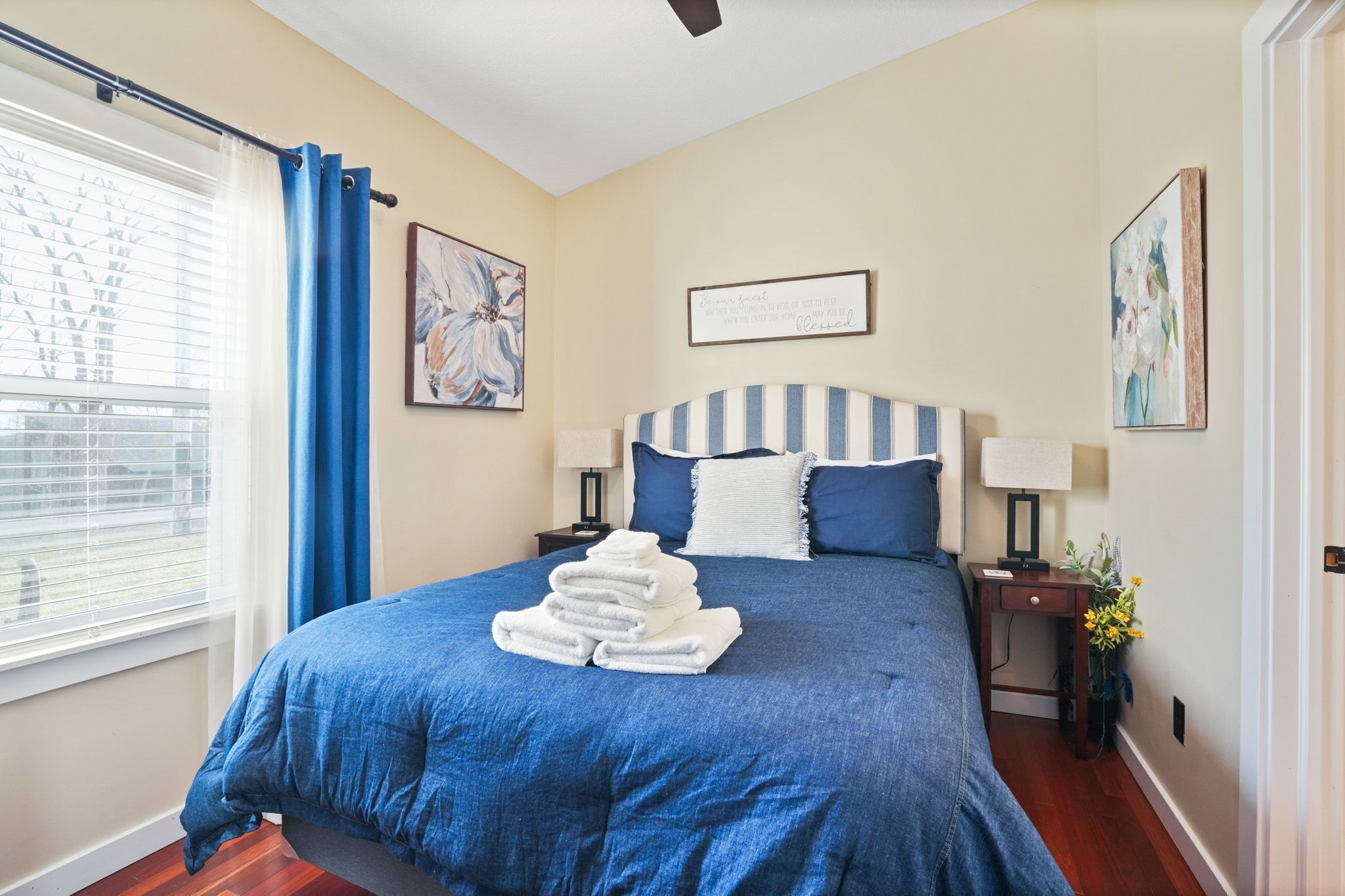 3 bedrooms, WiFi (free), bed sheets