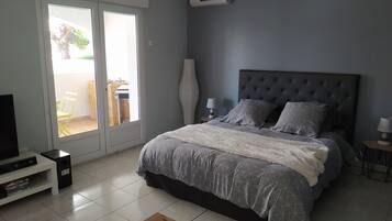 1 chambre, fer et planche Ă repasser, lit parapluie, Wi-Fi