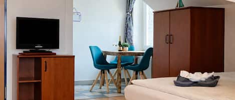 Een strijkplank/strijkijzer, internet