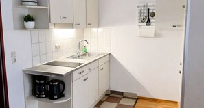 Unclassified image, 5 of 5, button - Welcome to “Strandgut” – your spacious feel-good apartment by the sea. (Ostseebad Binz)