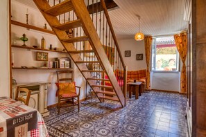 Interior - Gîte in the Heart of Haut-Languedoc Regional Nature Park (Saint-Gervais-sur-Mare)