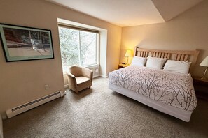 2 bedrooms, iron/ironing board, WiFi, bed sheets - 2-bedroom plus loft in lovely Dillon with fabulous mountain views (Dillon)
