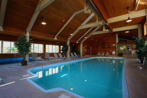 2-bedroom condo plus loft in lovely Dillon with fabulous mountain views
