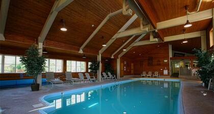 2-bedroom condo plus loft in lovely Dillon with fabulous mountain views