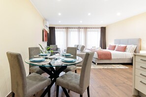 Dining - GuestReady - Poveiros Flats (Porto)