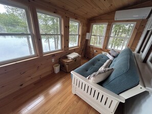 Smart TV, books - Maine Escape on Mousam Lake - Pet Friendly (Shapleigh)