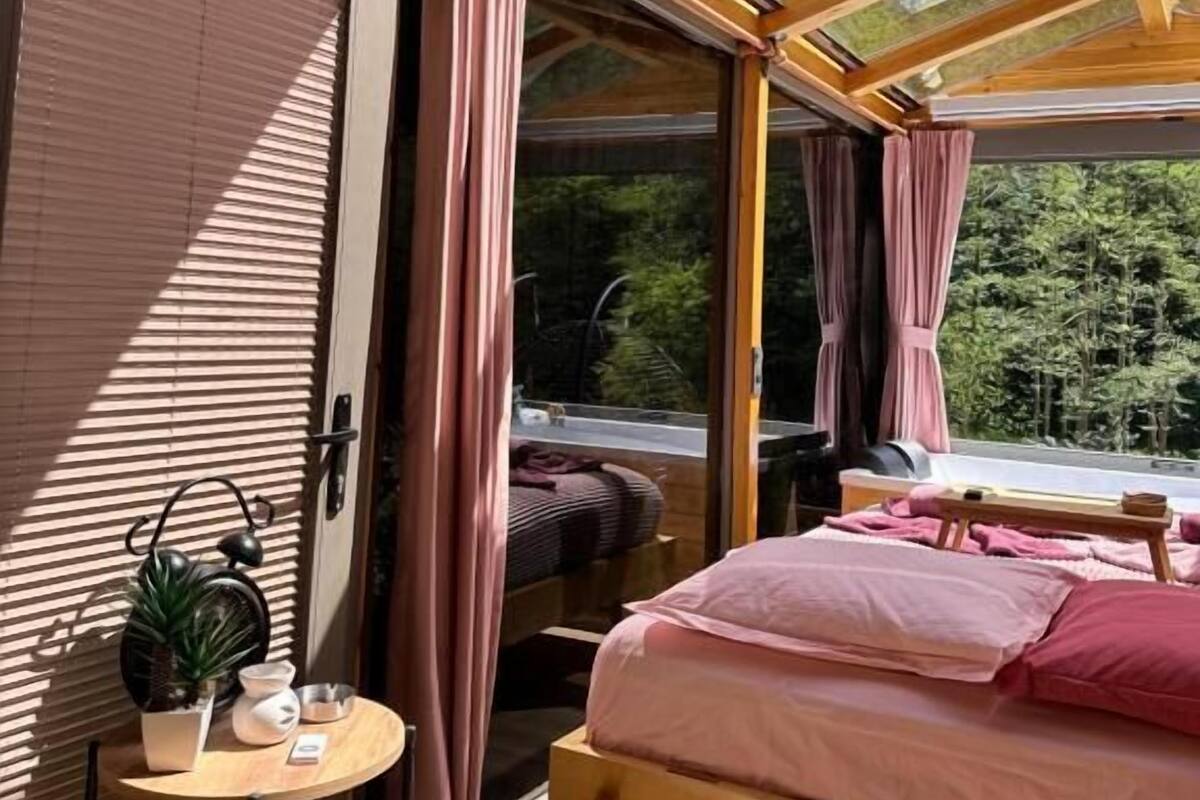 Soundproofing, iron/ironing board, free WiFi, wheelchair access