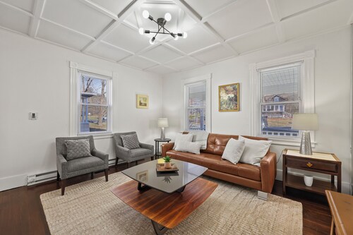 Charming 2-bedroom house in peaceful Lee