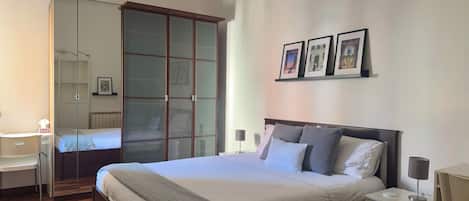 1 bedroom, desk, iron/ironing board, free WiFi