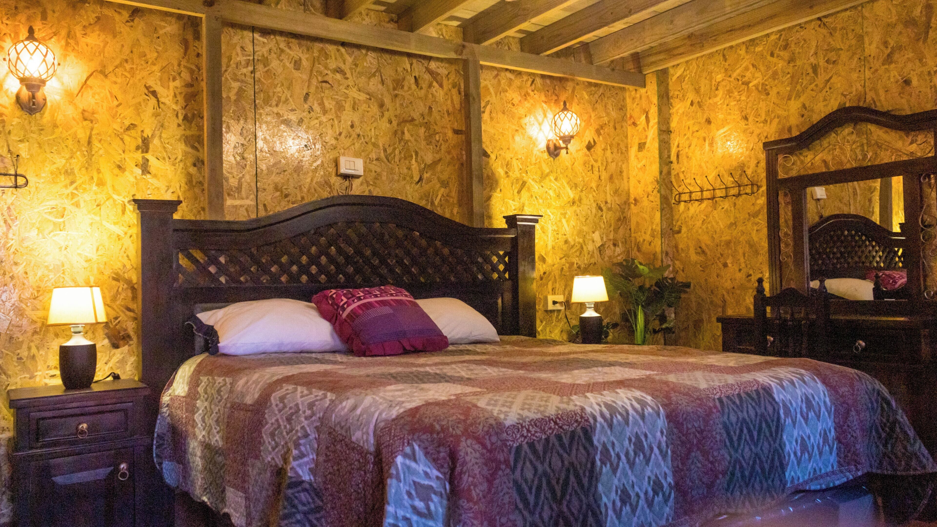 Deluxe Cabin, Balcony, Courtyard View | Free WiFi