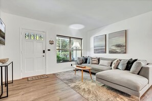 TV - Gated Miami Retreat, Walk to Marlins Stadium (Miami)