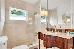 Hair dryer - Gated Miami Retreat, Walk to Marlins Stadium (Miami)