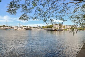Marina - Gated Miami Retreat, Walk to Marlins Stadium (Miami)