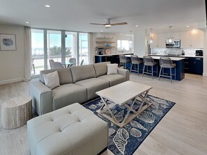 Condo (2 Bedrooms) | Front of property - Creciente 100 (Fort Myers Beach)
