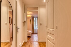 1 bedroom, WiFi, bed sheets - Le Zola – Oullins – 10 min à pied métro B – Wi-Fi inclus (Oullins-Pierre-Bénite)