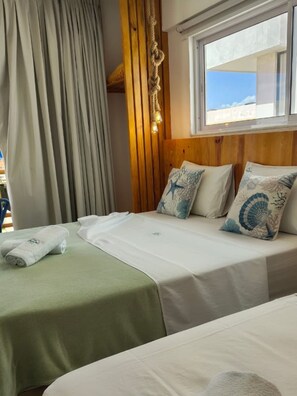 Room - Upper floor apartment, sea view with balcony and kitchen. (São Miguel do Gostoso)