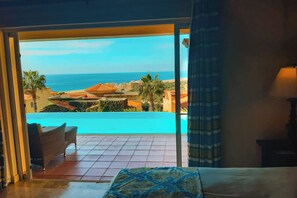 Interior - GORGEOUS 3-bedroom villa in Cabo San Lucas - infinity pool (Cabo San Lucas)