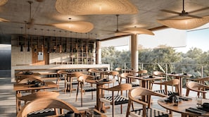 Couples’ dining