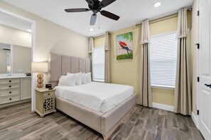 2 bedrooms, in-room safe, iron/ironing board, free WiFi - Pastel Paradise Villa near Disney With Margaritaville Resort and Island H20. (Kissimmee)