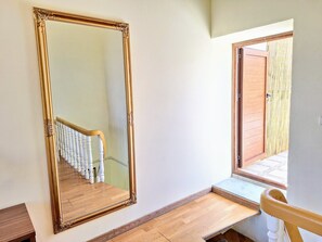 Nicht klassifiziertes Bild, 2 von 9, Schaltfläche