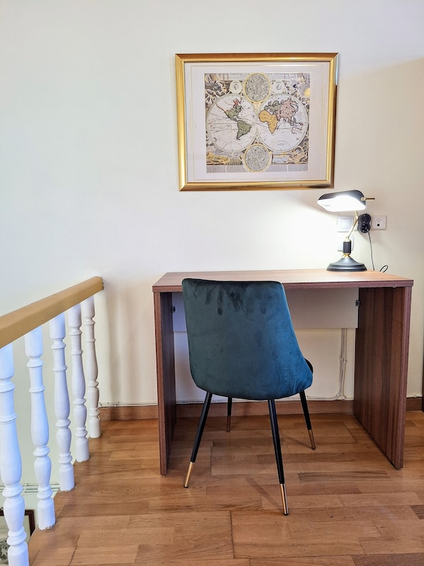 Immagine non classificata, 1 di 9, pulsante